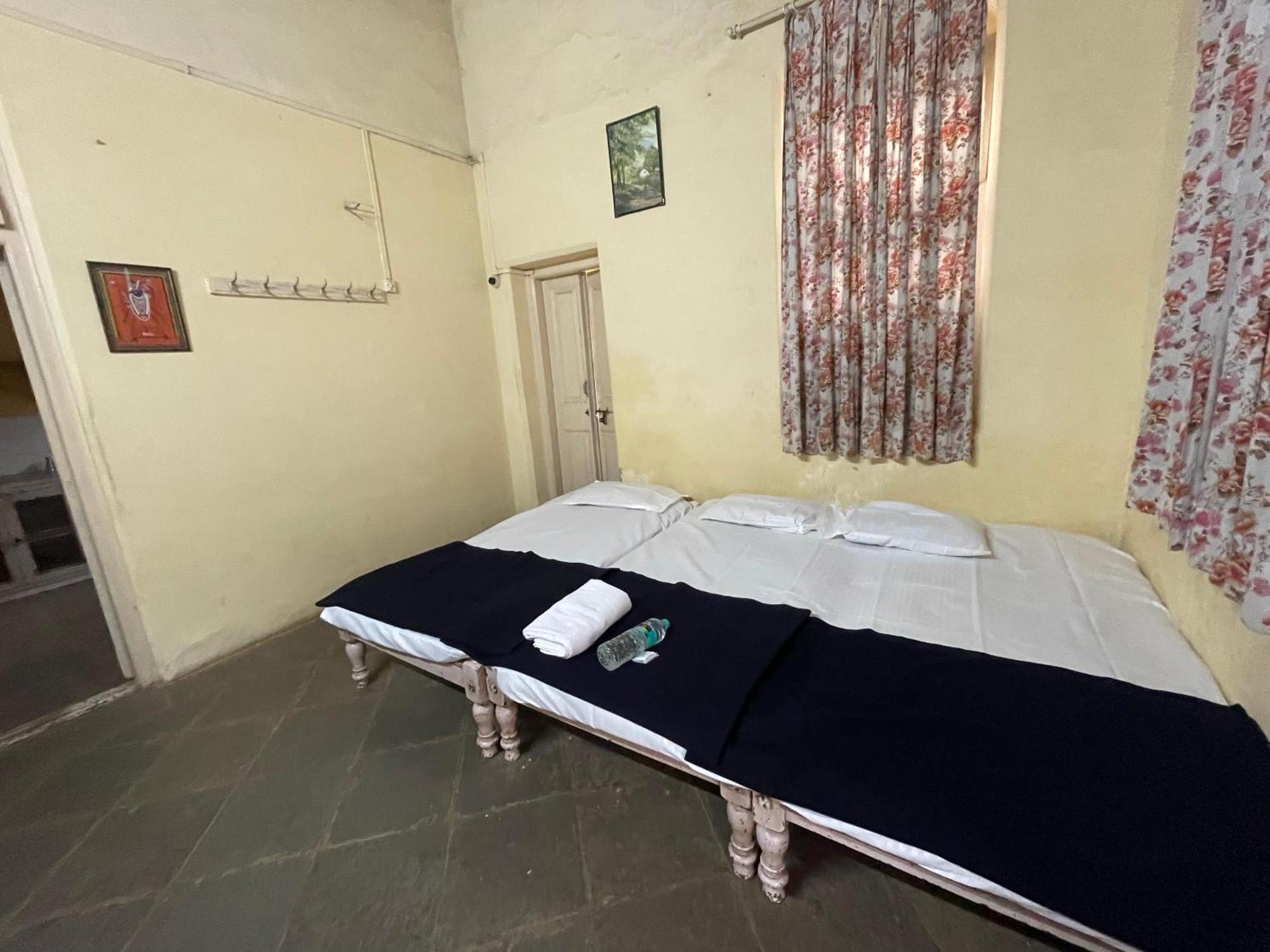 The Imperial Heritage II 2 Minutes From Station And Market II Deluxe Ac Rooms II Lonavala Esterno foto